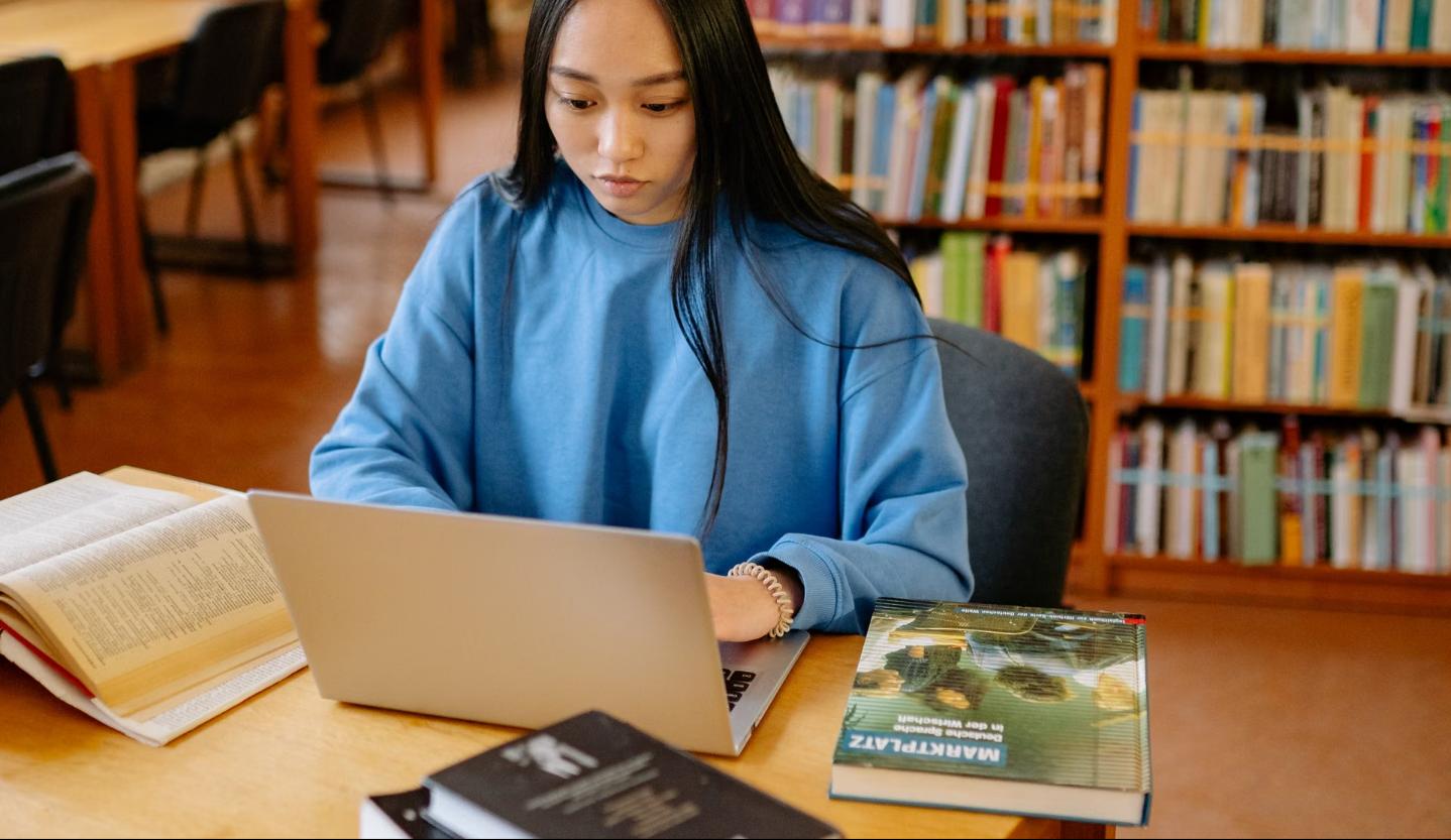 التقديم على الجامعات الأمريكية بدون SAT أو ACT