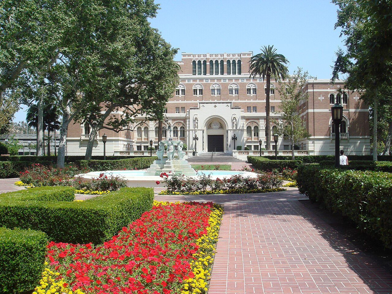 University of Southern California (USC)